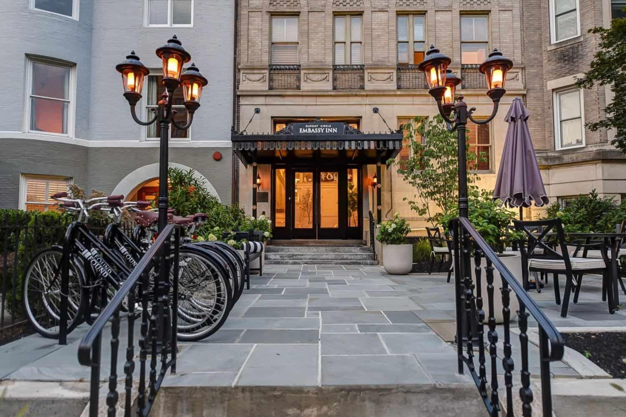 Dupont Circle Embassy Inn By Found 워싱턴 외부 사진